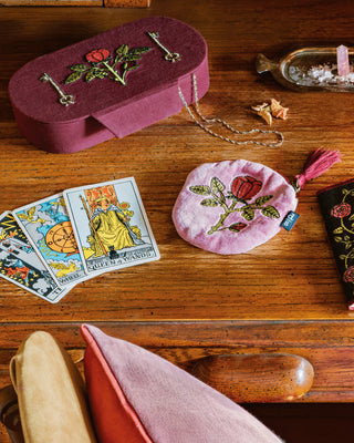 Pochette brodée ronde - Rose