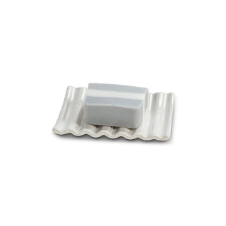 Wavy soap dish